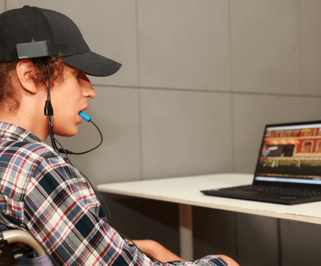 GlassOuse PRO — пристрій керування комп’ютером для людей з обмеженою мобільністю рук